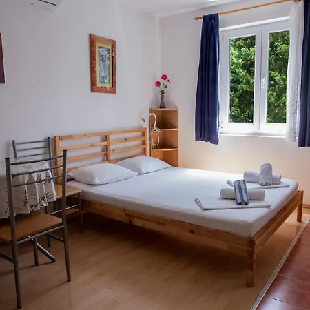 Buka Calm Apartman